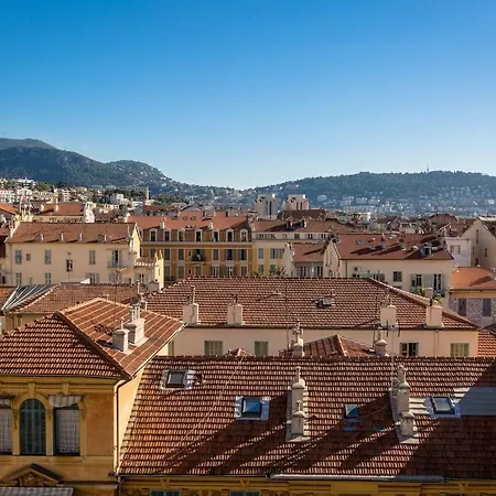 Modern Spacious With A Great View Nicea